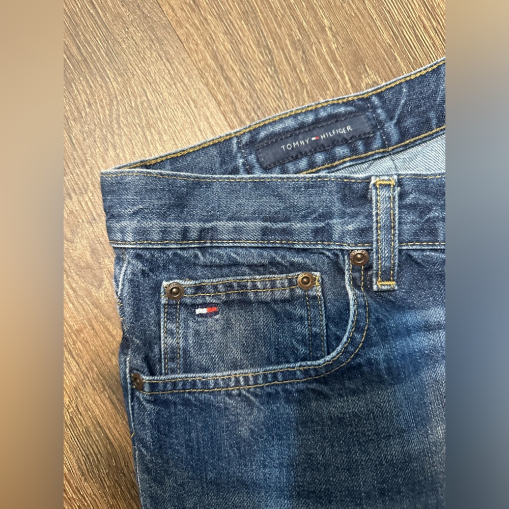 Vintage TOMMY HILFIGER Bootcut Jeans Men's
W33/L32 Fade Effect Whiskers Zip Fly - Picture 7 of 12